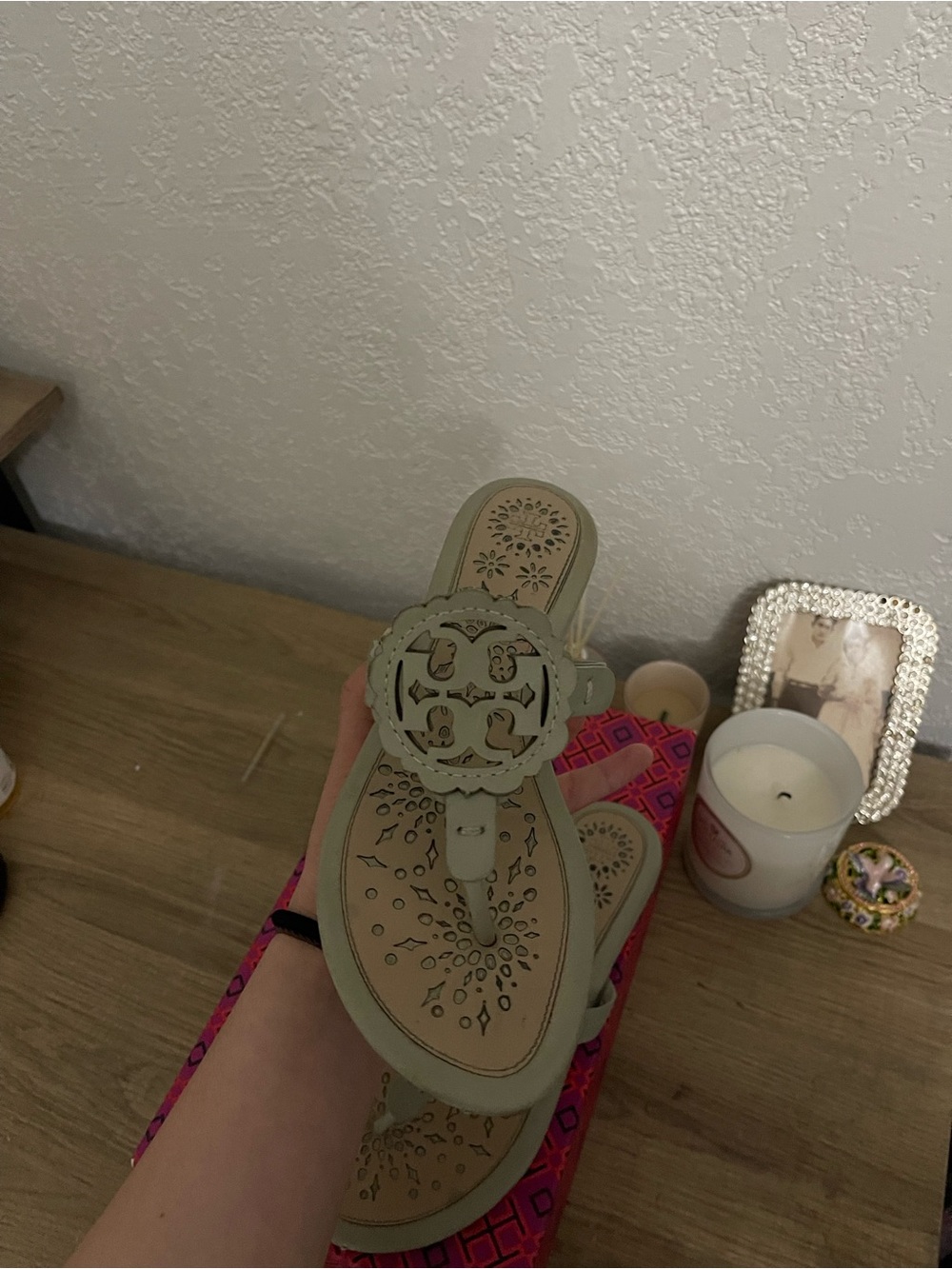 Tory Burch Mint Green Miller Logo Thong Sandals - Picture 6 of 10